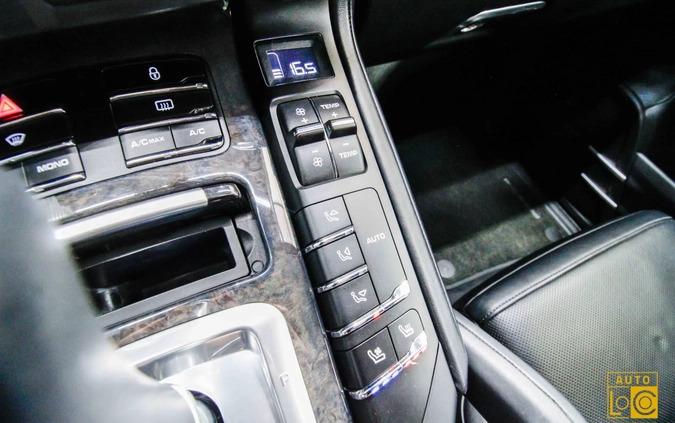 Porsche Cayenne cena 117777 przebieg: 111000, rok produkcji 2012 z Jedlicze małe 781